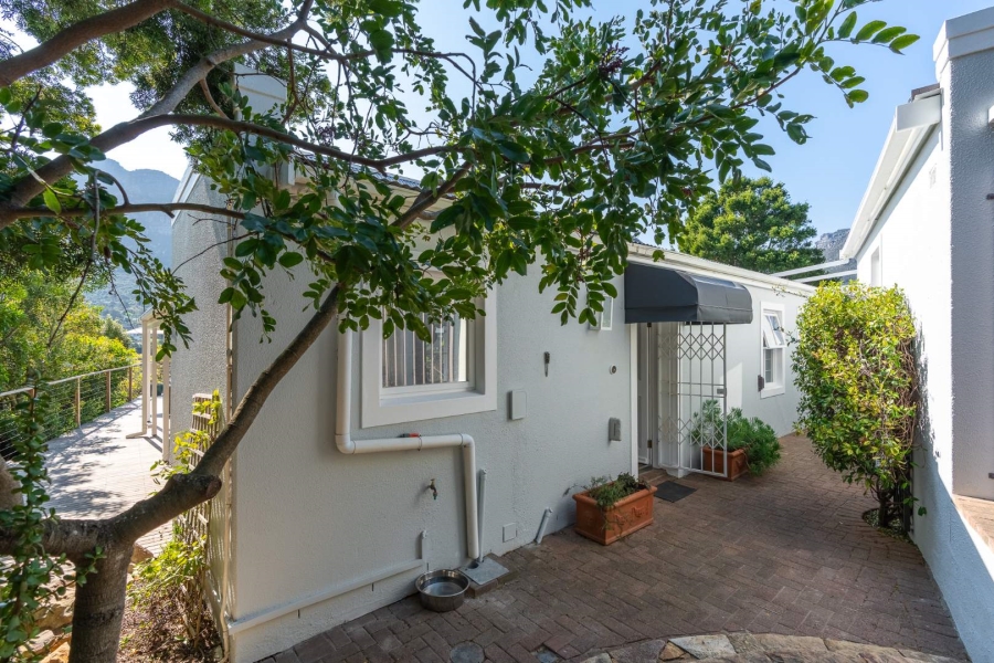 2 Bedroom Property for Sale in Bokkemanskloof Western Cape